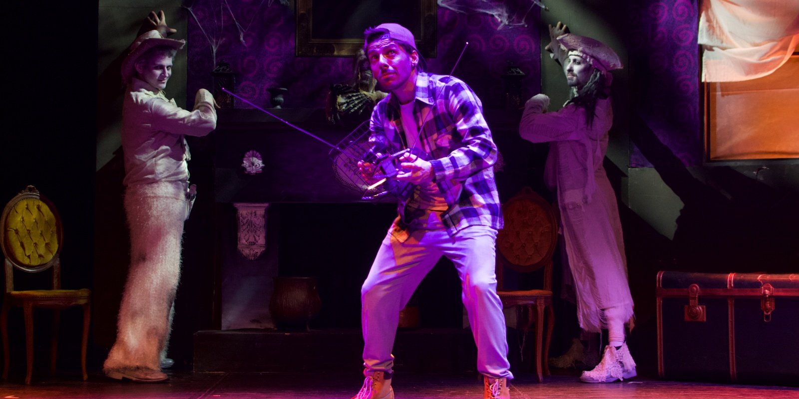 FANTASMI SOTTO SFRATTO