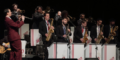 THE SOUND OF CHRISTMAS SWING